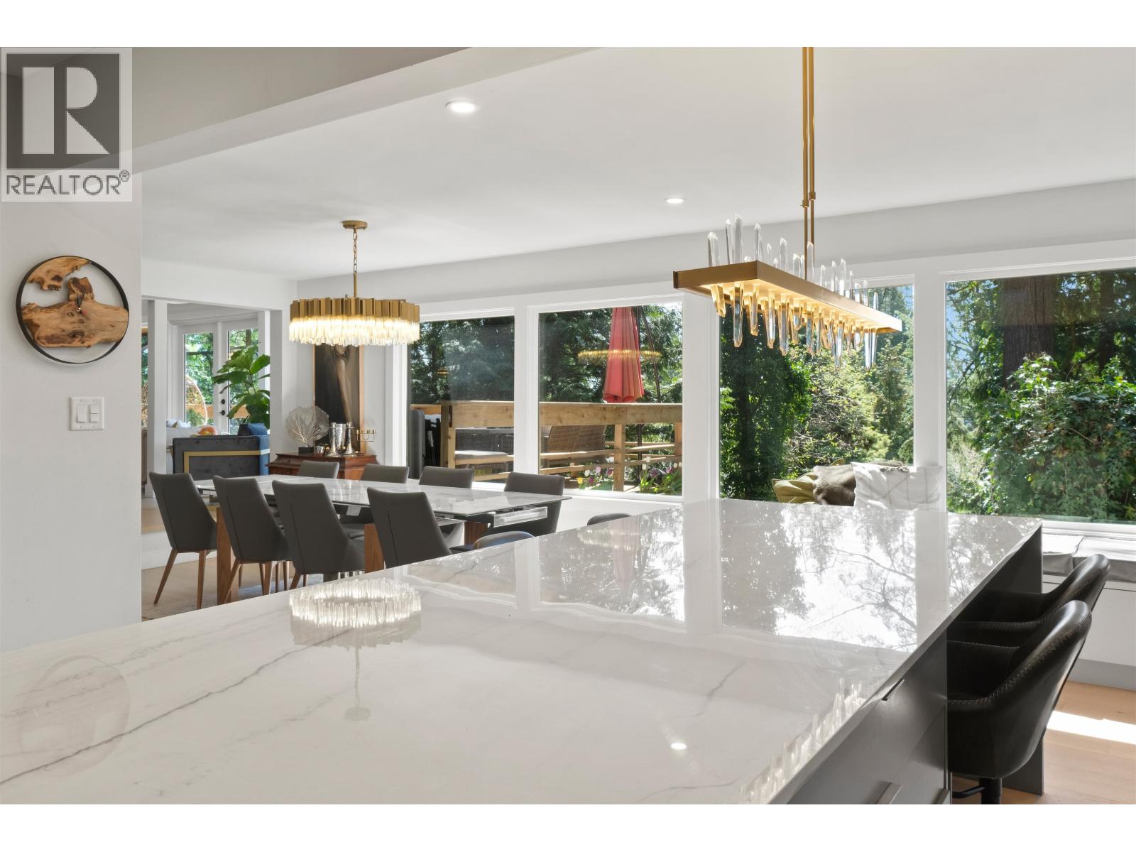 615 E KINGS ROAD, North Vancouver
