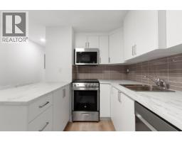 615 E Kings Road, North Vancouver, BC V7N1J4 Photo 25