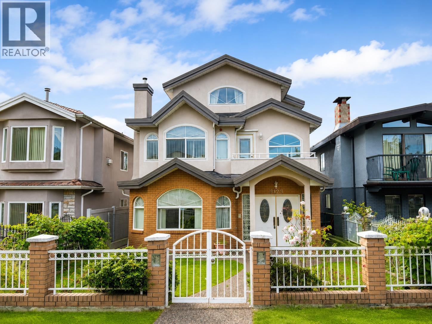 3423 E 24TH AVENUE, Vancouver