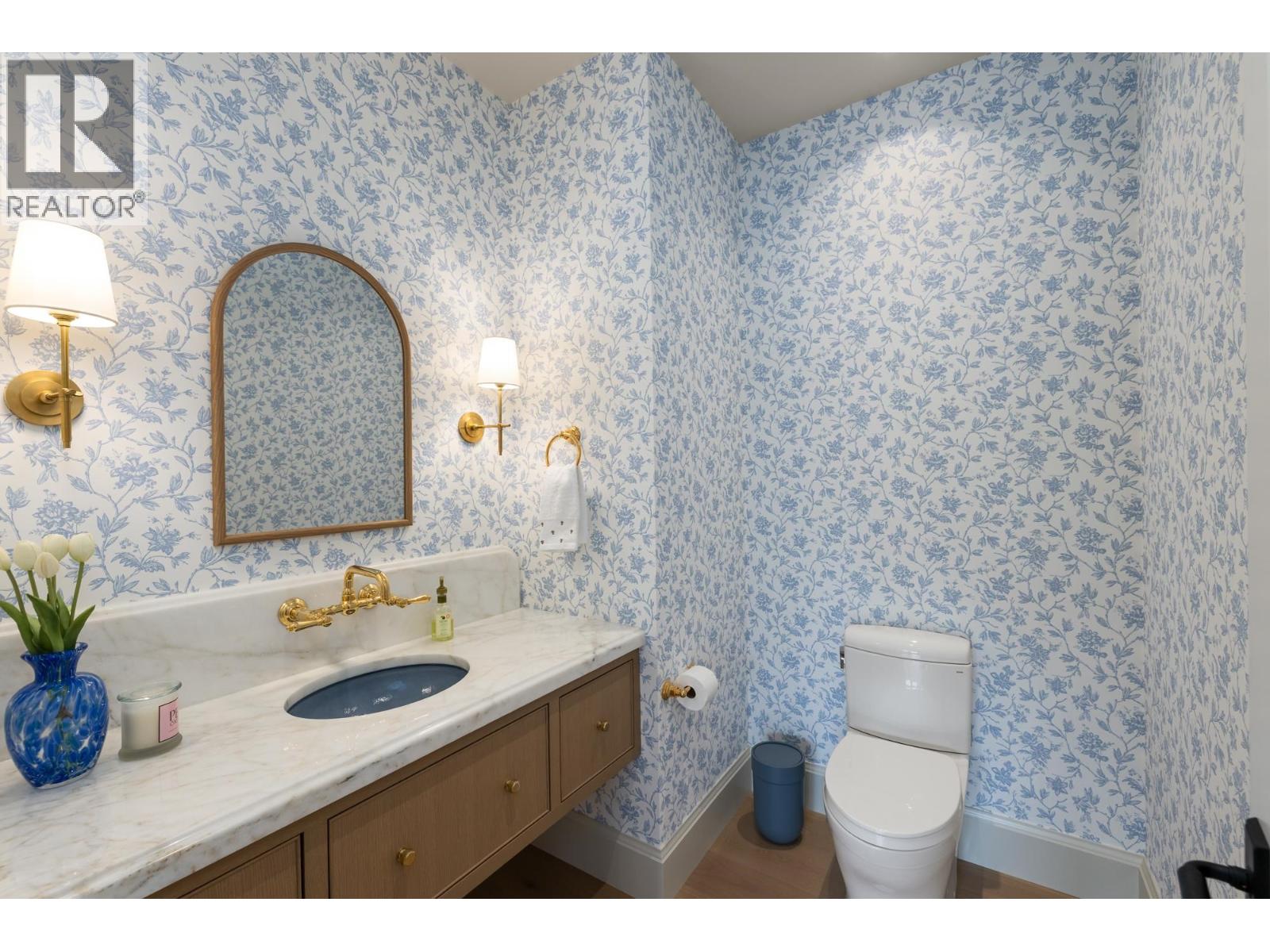 4597 WOODGREEN DRIVE, West Vancouver