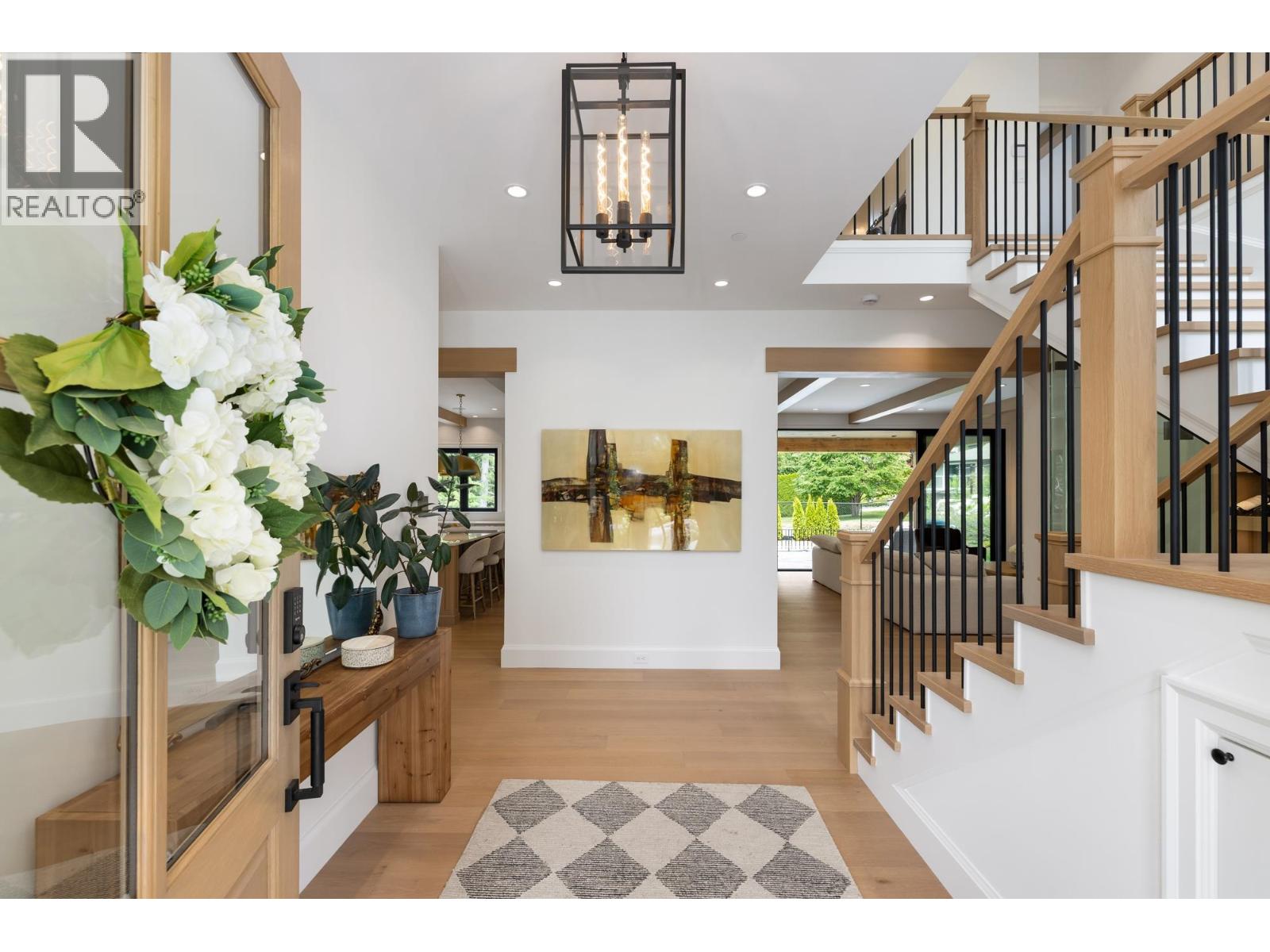 4597 WOODGREEN DRIVE, West Vancouver