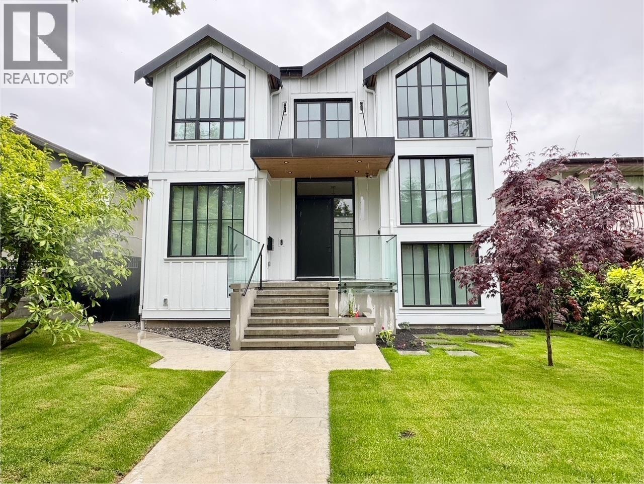 X 1XX6 NASSAU DRIVE, Vancouver
