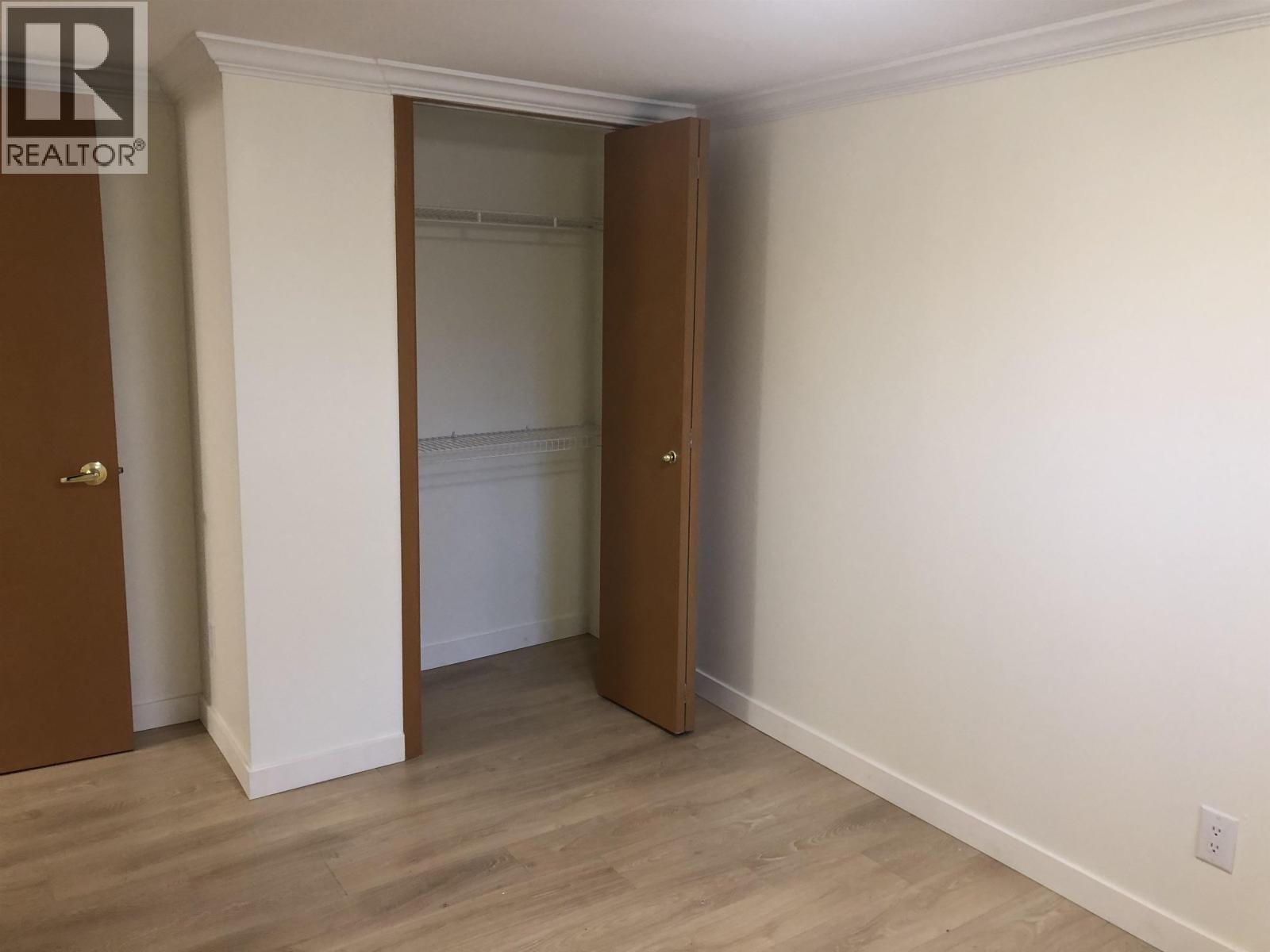 2 4136 GILPIN CRESCENT, Burnaby