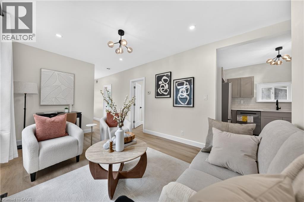 51 QUEEN Street S - Image 11