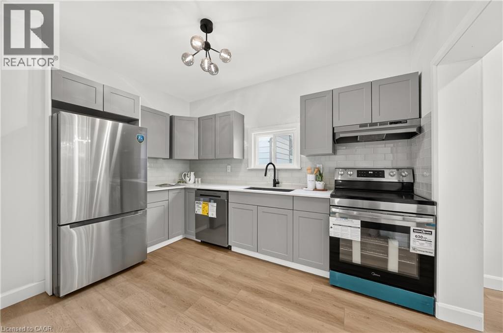 51 QUEEN Street S - 14