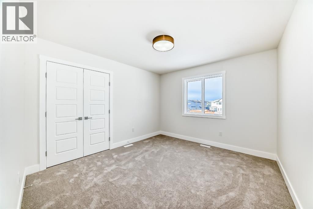 707 Mandalay Avenue - 33