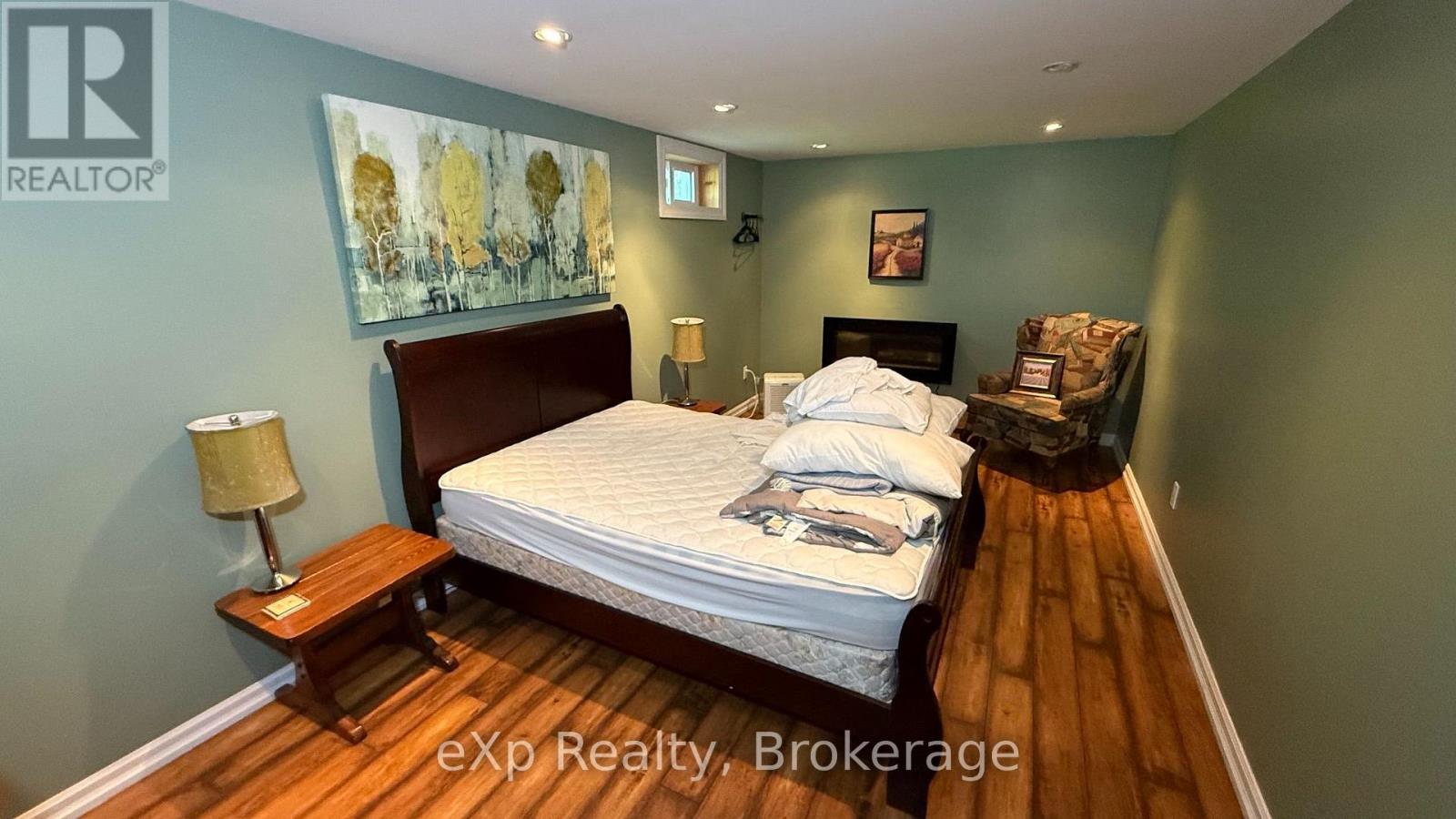 403 HIGHLAND DRIVE - 15