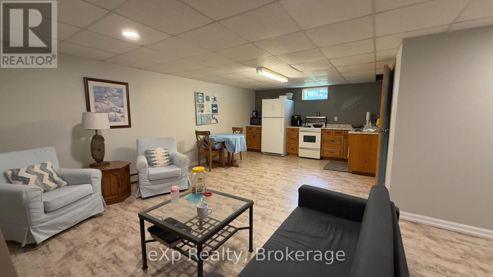 403 HIGHLAND DRIVE - 16