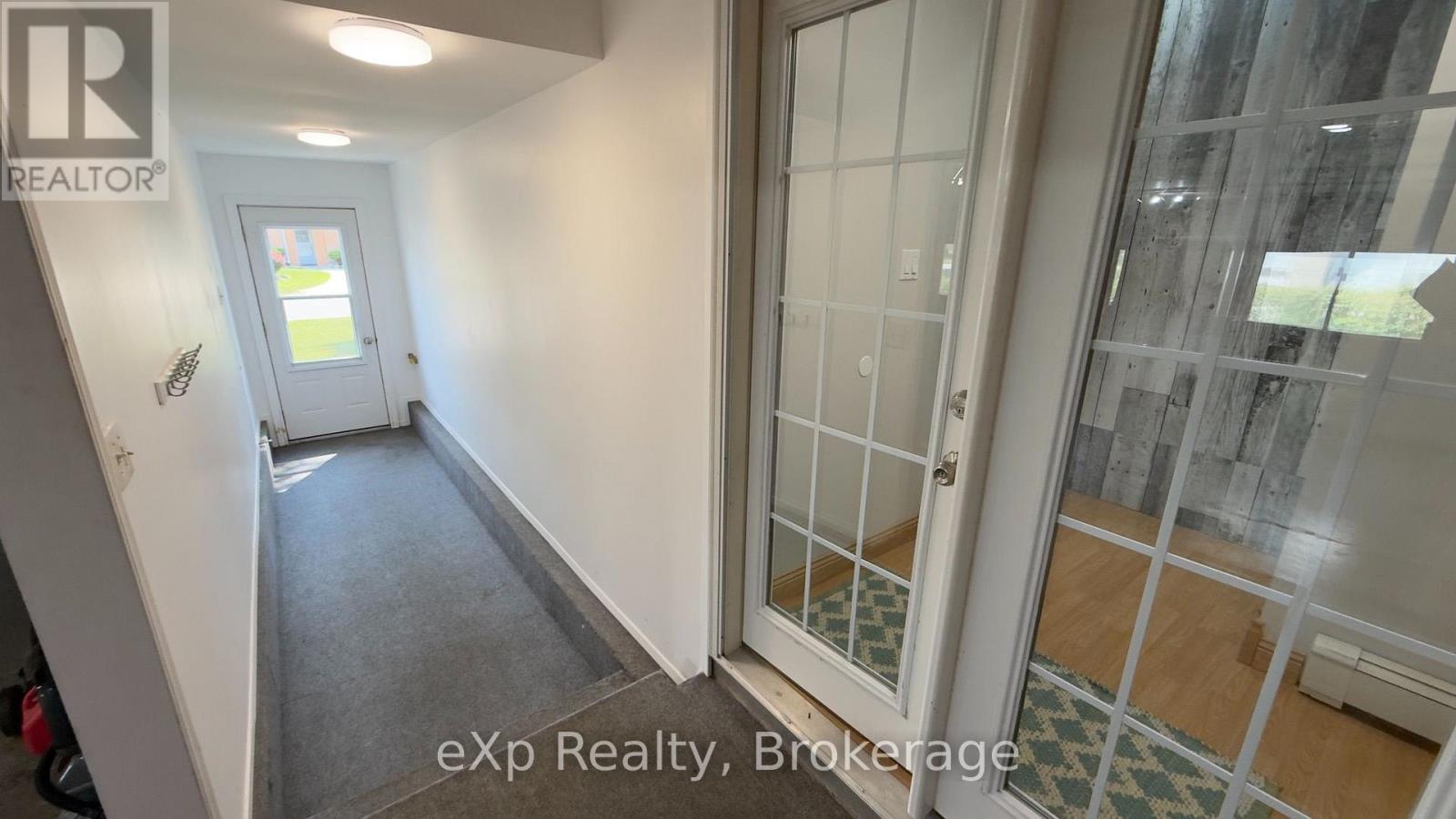 403 HIGHLAND DRIVE - Image 18
