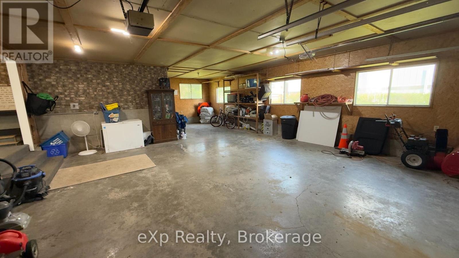 403 HIGHLAND DRIVE - 25