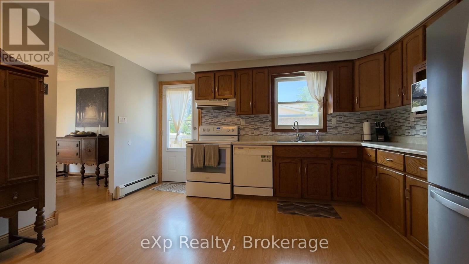 403 HIGHLAND DRIVE - 7