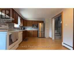 Kitchen - 403 Highland Drive, Kincardine, ON N2Z1X3 Photo 6
