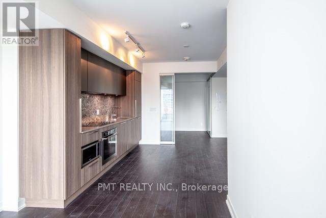 #1617 85 WOOD STREET - Image 6