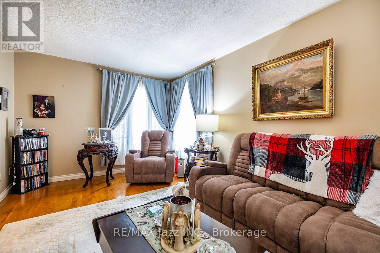 1305 SUNNYBRAE CRESCENT - Image 10