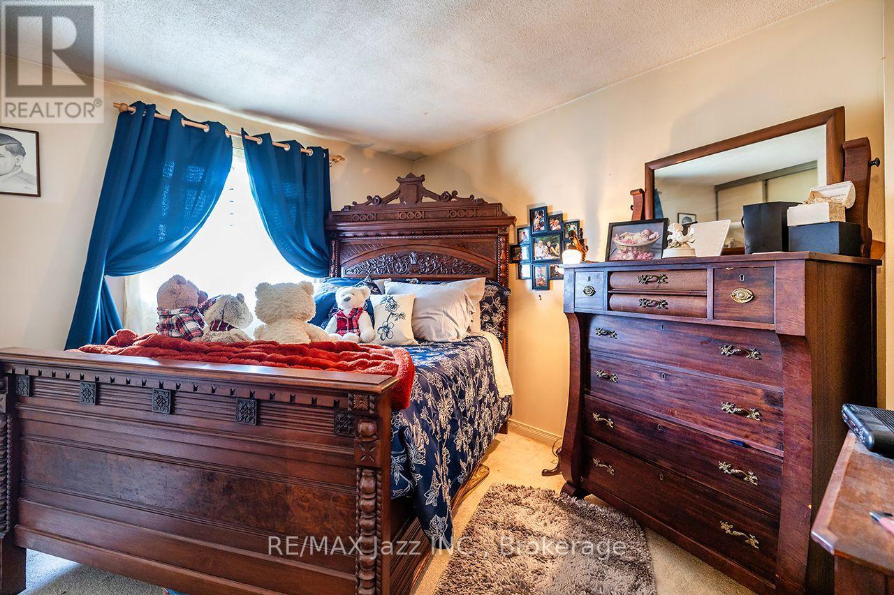 1305 SUNNYBRAE CRESCENT - Image 23