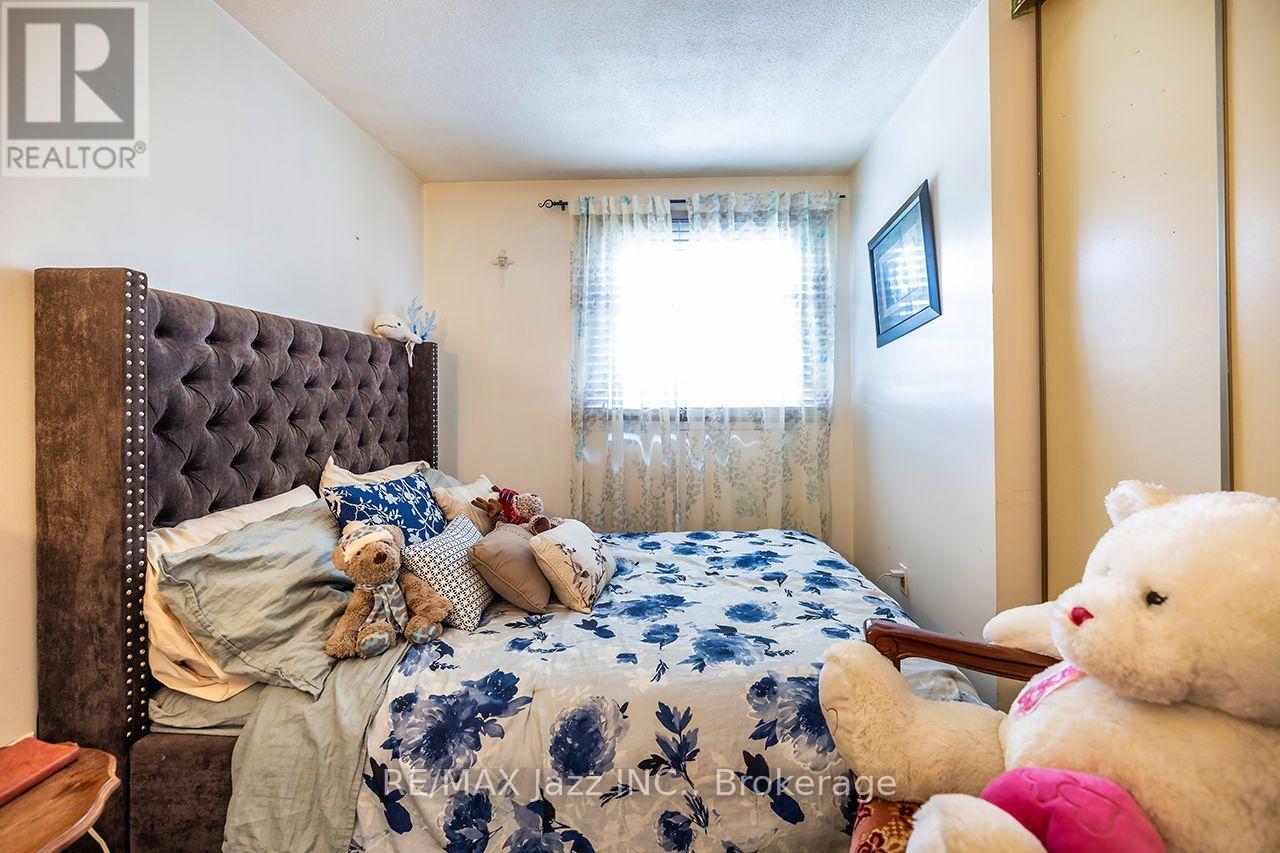 1305 SUNNYBRAE CRESCENT - Image 25