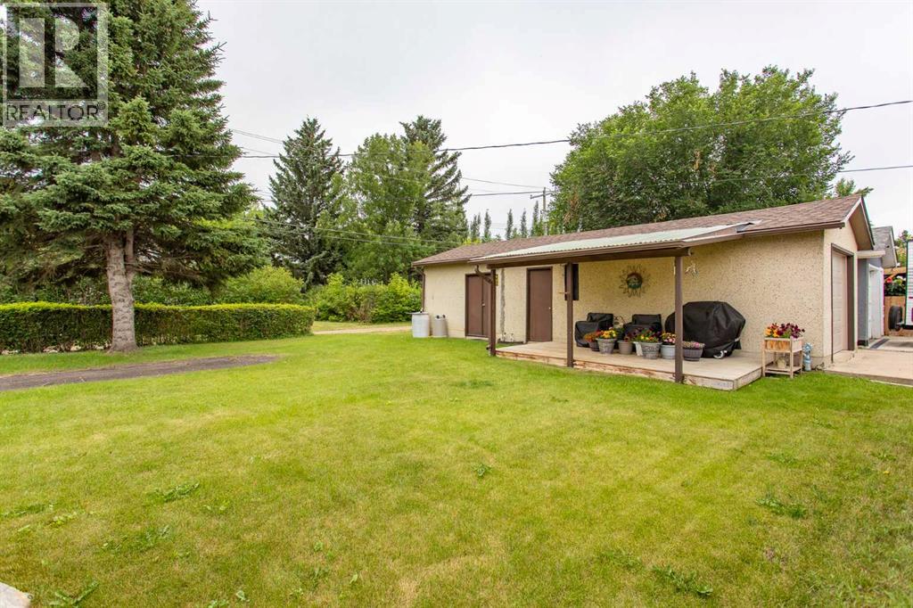 5423 47 Avenue, Lacombe