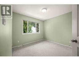 Bathroom - B 2118 Mission Rd, Courtenay, BC V9N8Y7 Photo 6