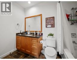 308 250 Salter Street, New Westminster, BC V3M0B7 Photo 18