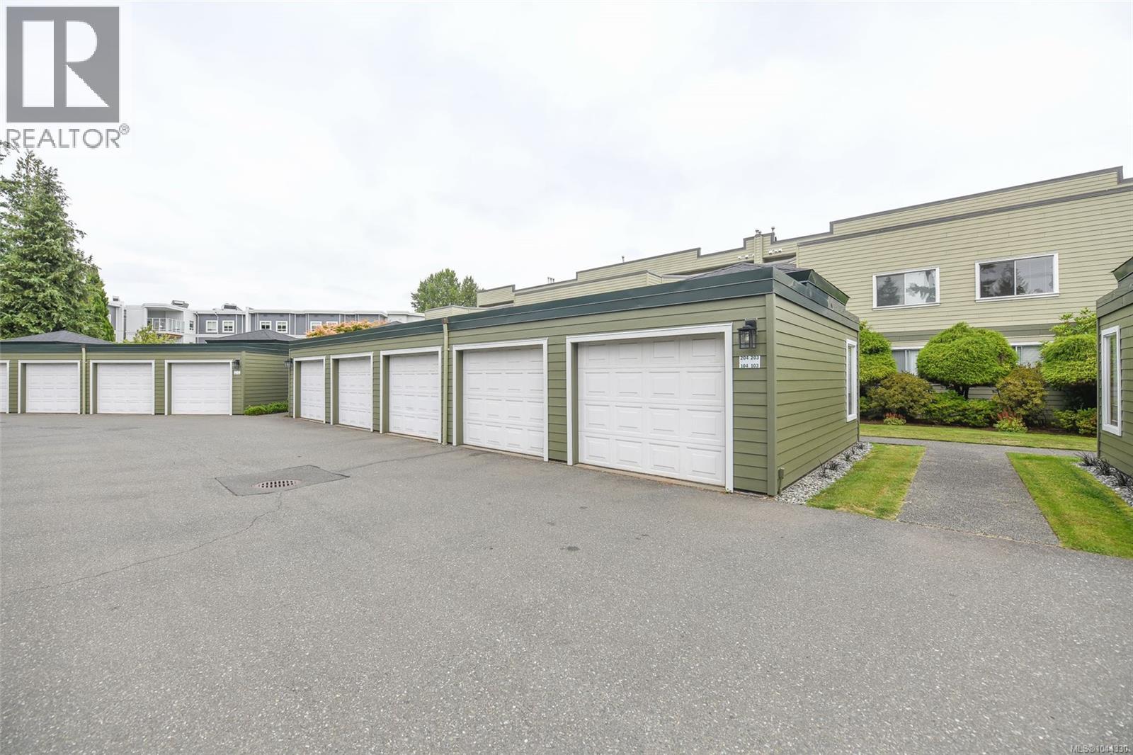 #104 2970 Cliffe Ave - Image 32
