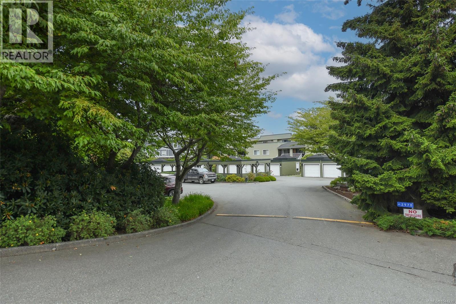 #104 2970 Cliffe Ave - 35