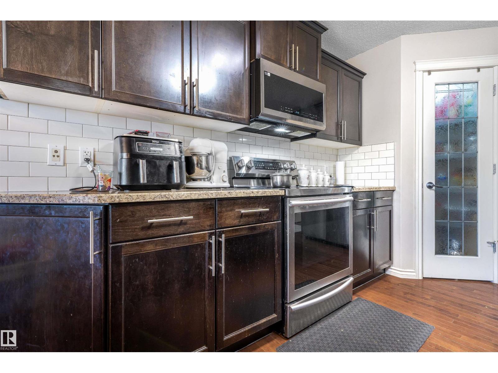 2627 29 ST NW - 5