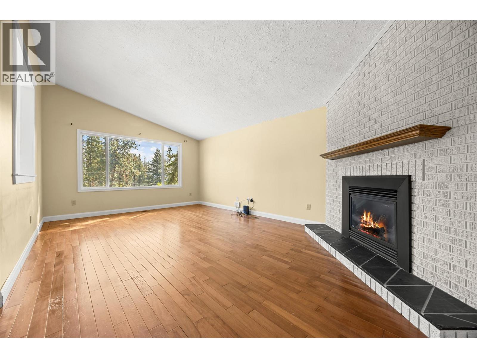 3492 McTaggart Road - Image 10