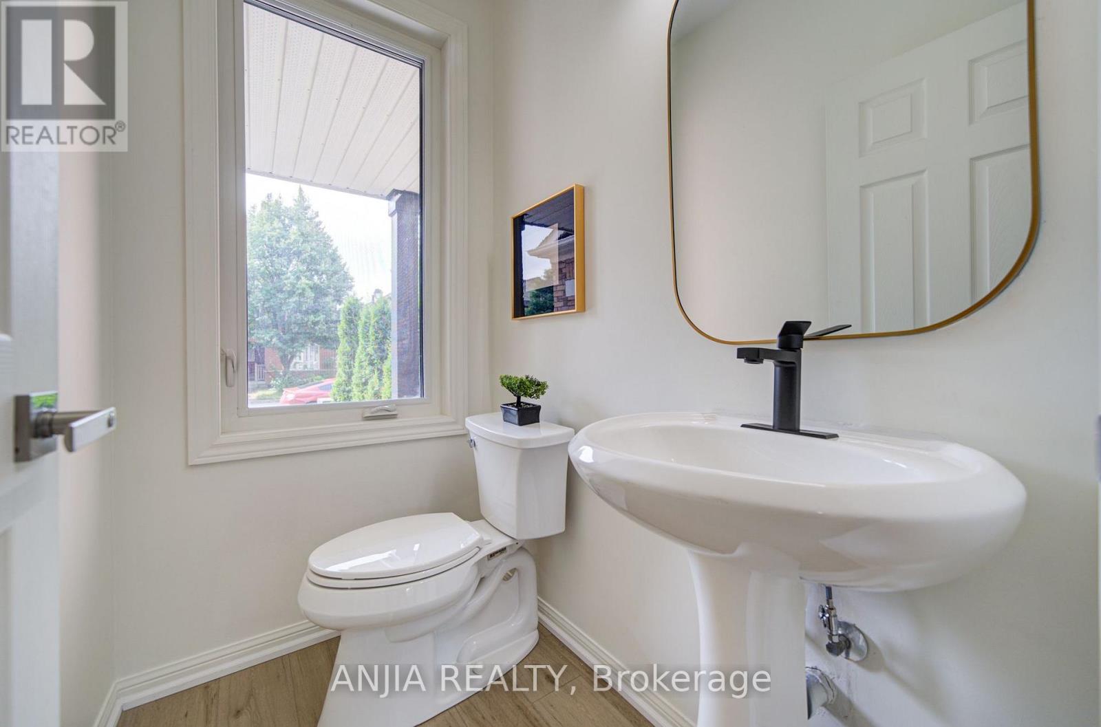 16 STAYNOR CRESCENT, Markham (Wismer) photo 8