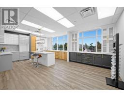 35 Royal Group Crescent, Vaughan, ON L4H1X9 Photo 9