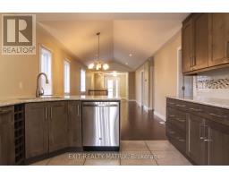 Kitchen - 1557 Belcourt Boulevard, Ottawa, ON K1C1M3 Photo 7