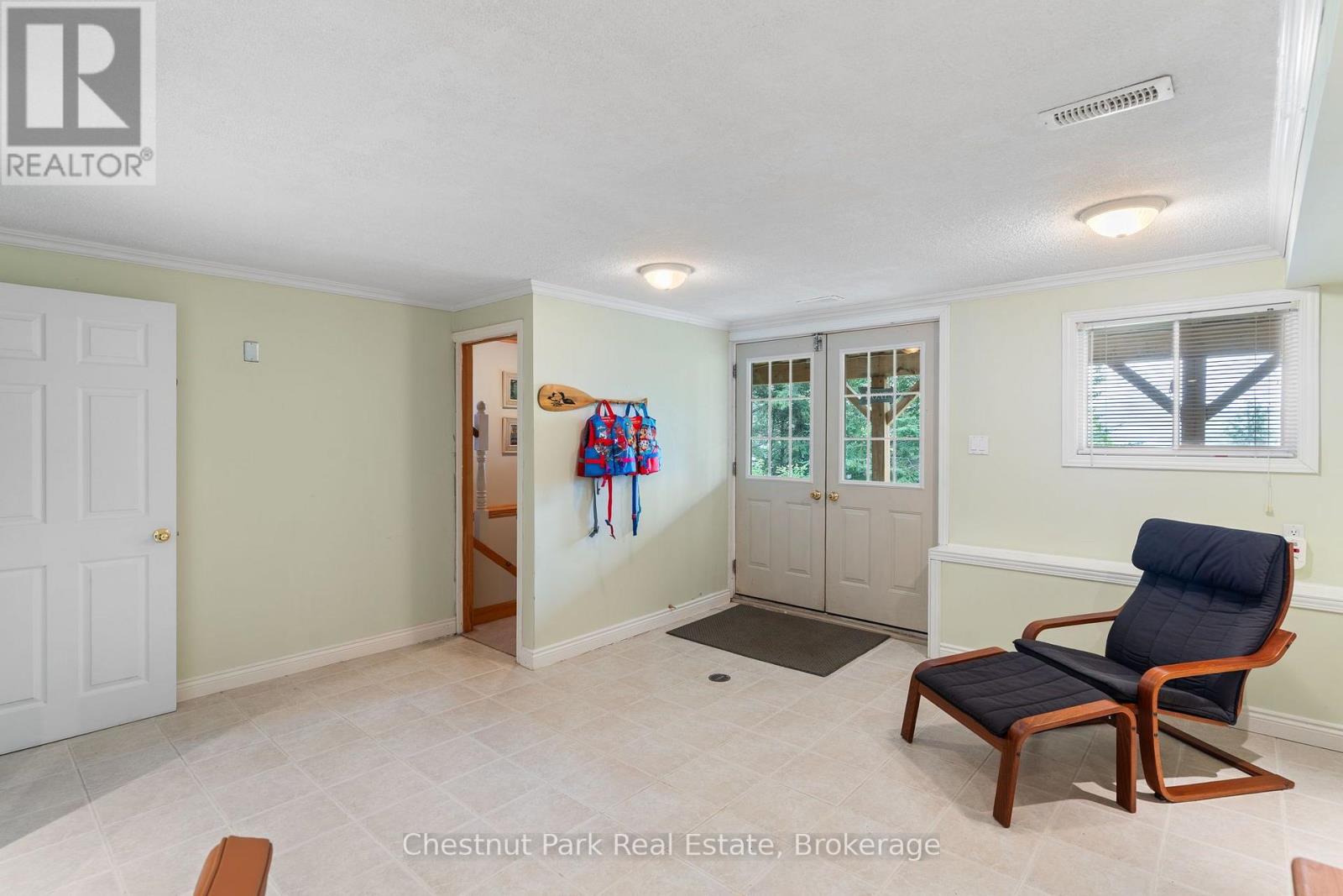 1093 PRESTIGE COURT - 24