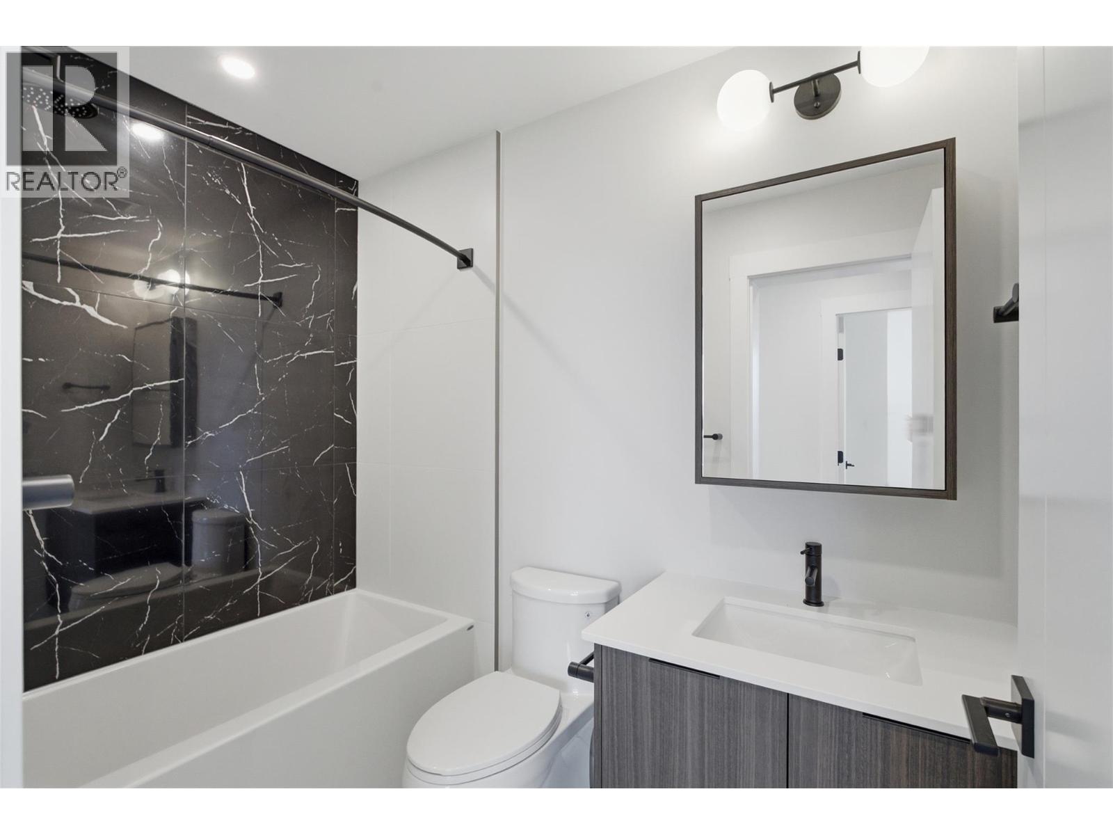 #904 460 Nicola Street - 8