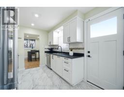 405 Maplegrove Avenue, Bradford West Gwillimbury, ON L3Z1V8 Photo 15
