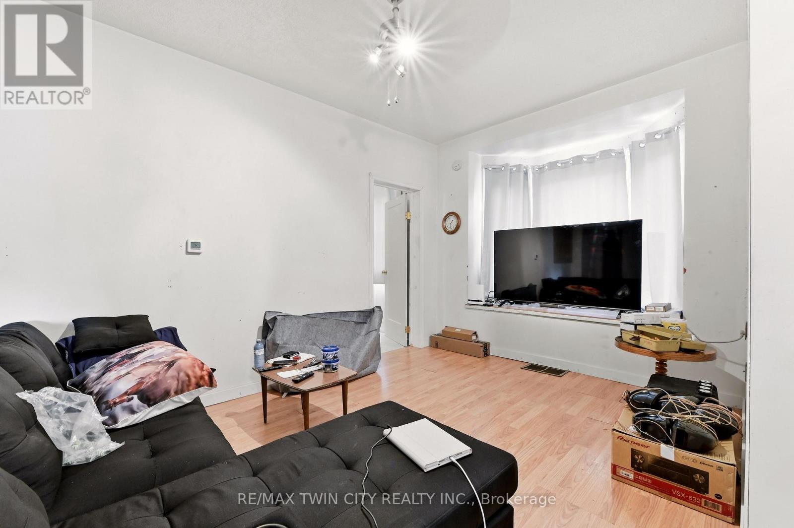 13 USHER STREET - Image 4