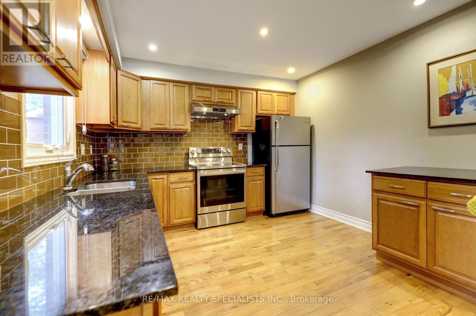 1712 FIFESHIRE COURT - 16