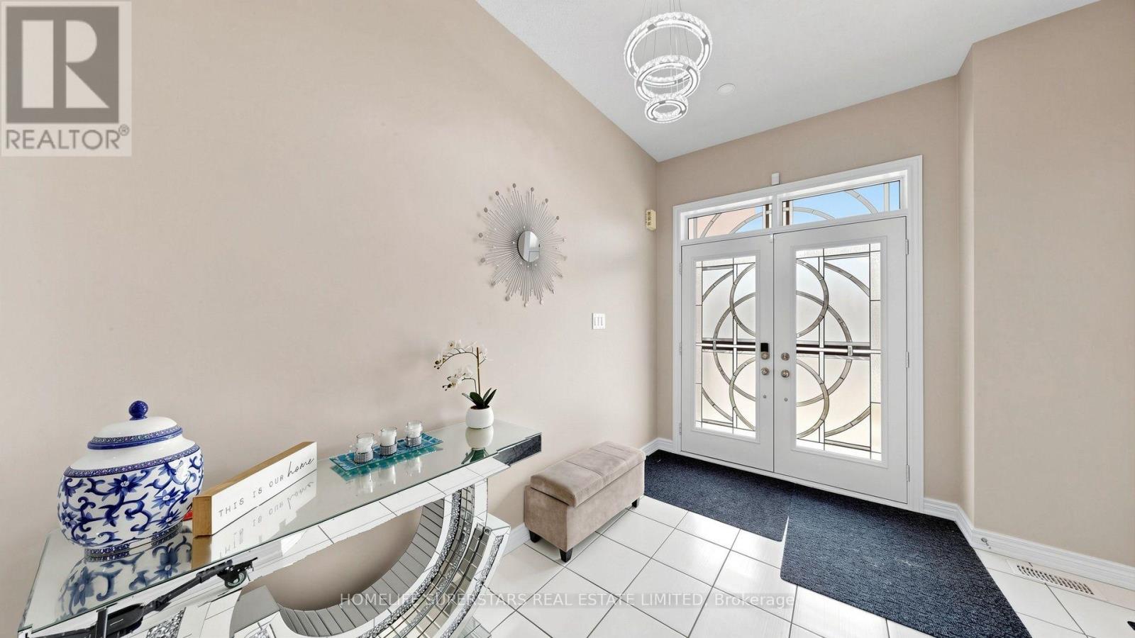 18 OCONNOR CRESCENT - 20
