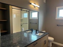 21 Fieldstone Crescent, Oak Bluff, MB R4G0E7 Photo 8