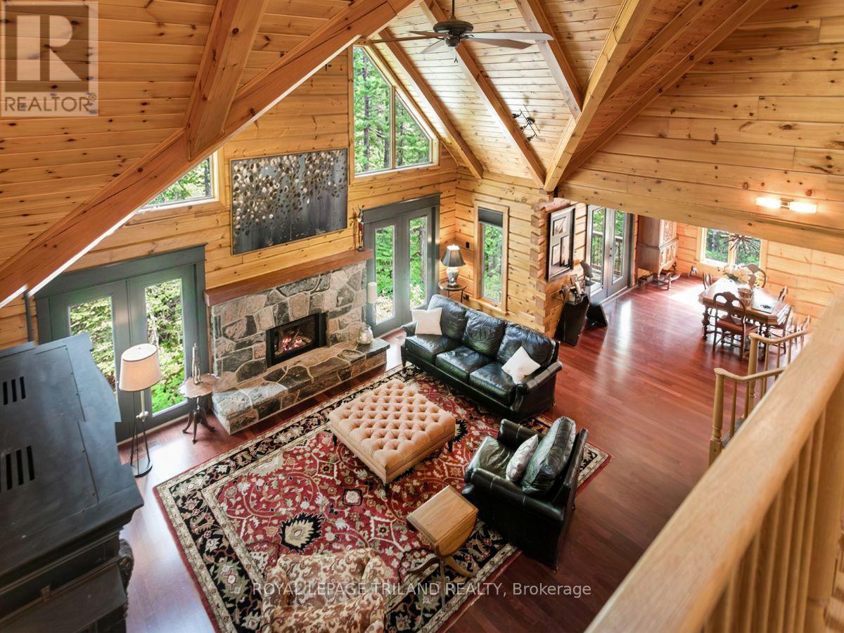2056 MOCKINGBIRD STREET - Image 22