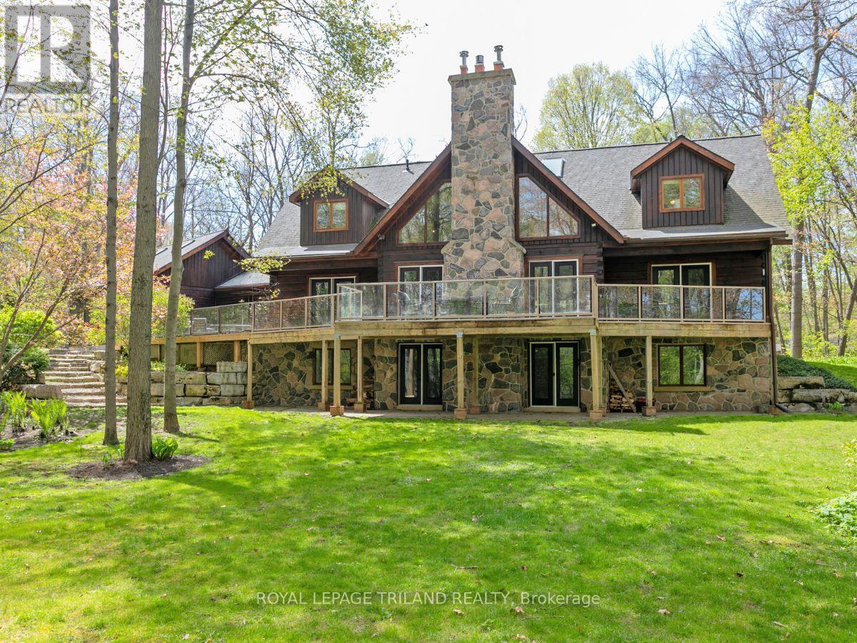 2056 MOCKINGBIRD STREET - Image 31