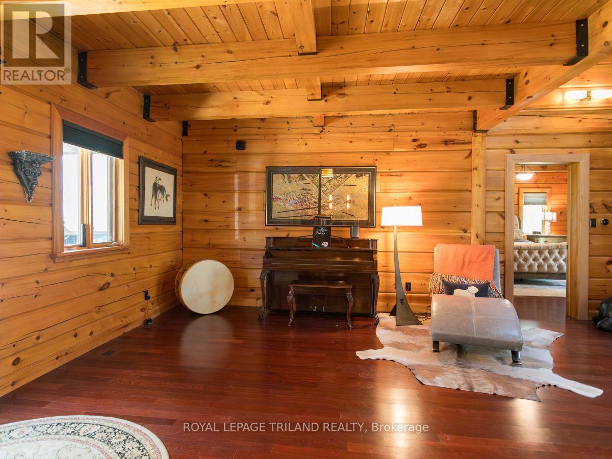 2056 MOCKINGBIRD STREET - Image 5