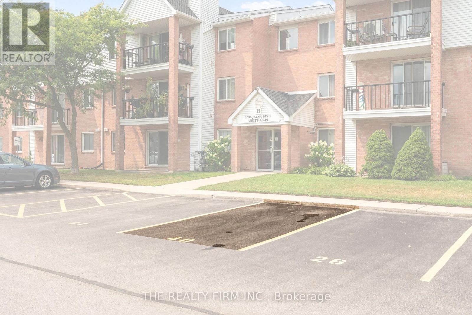 #40 1096 JALNA BOULEVARD - 26