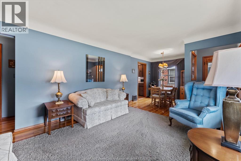 1003 Isabelle PLACE - Image 3