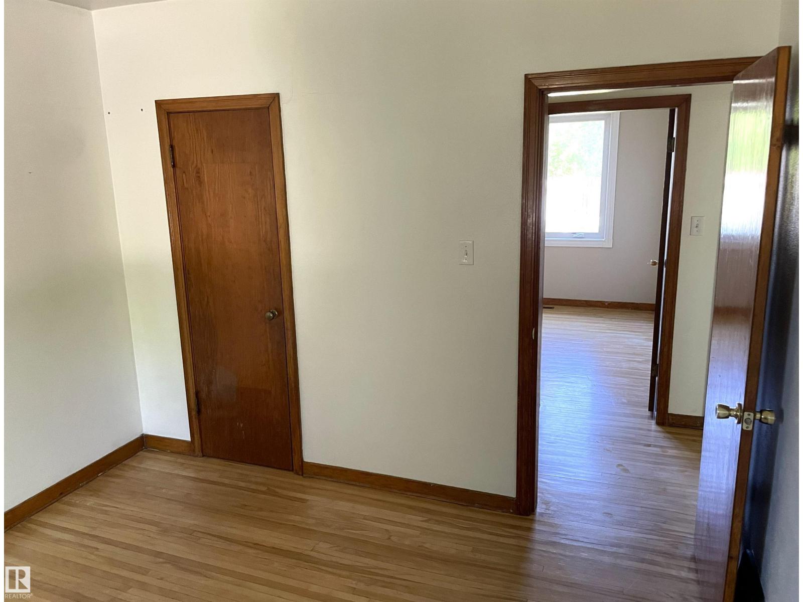 11308 73 AV NW - 12