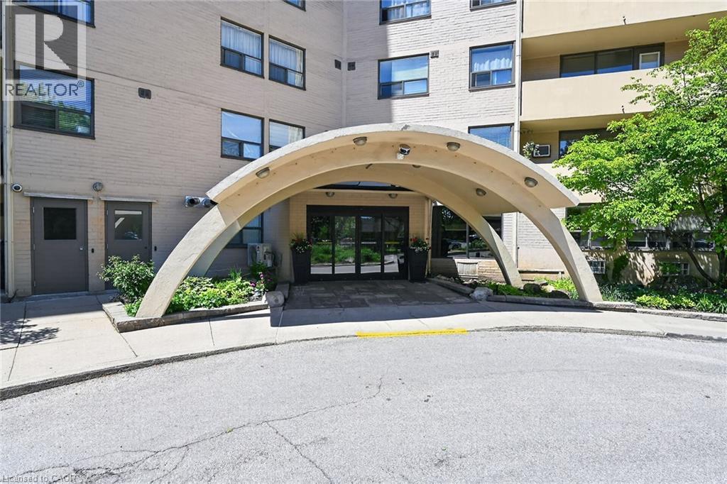 700 DYNES Road Unit# 101