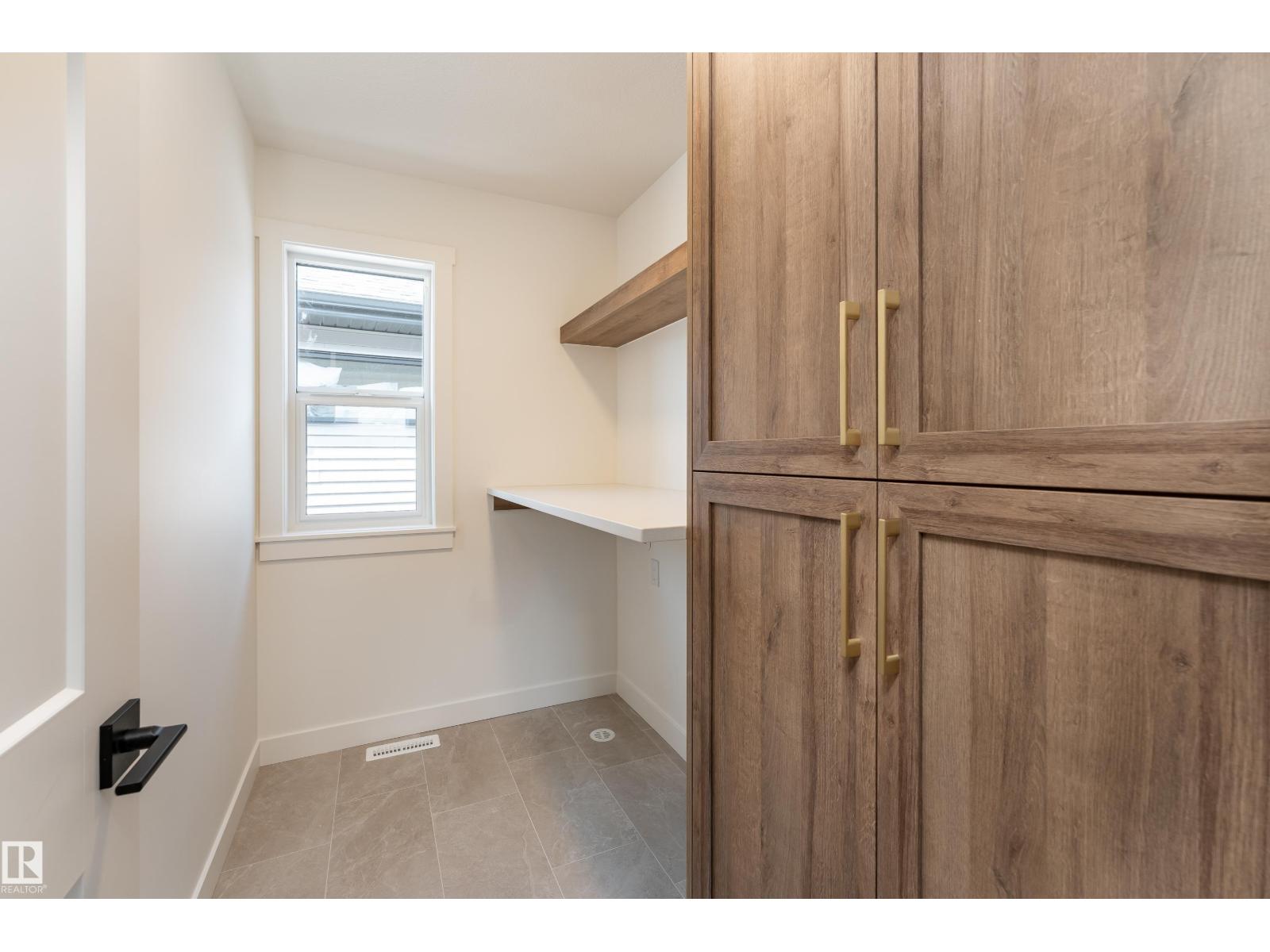 Thumbnail 38
