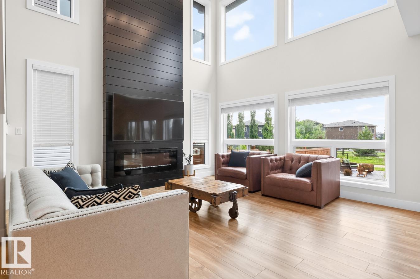 486 MCALLISTER PL - 16