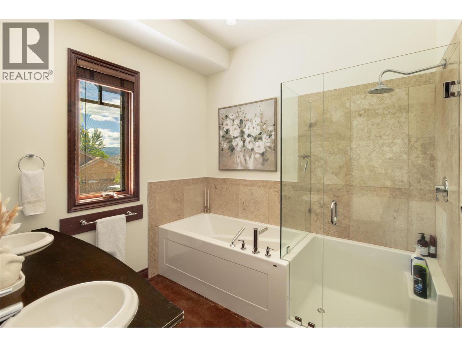  1107 Henderson Drive, Kelowna
