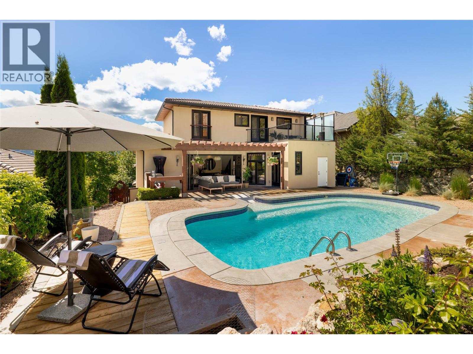 1107 Henderson Drive, Kelowna