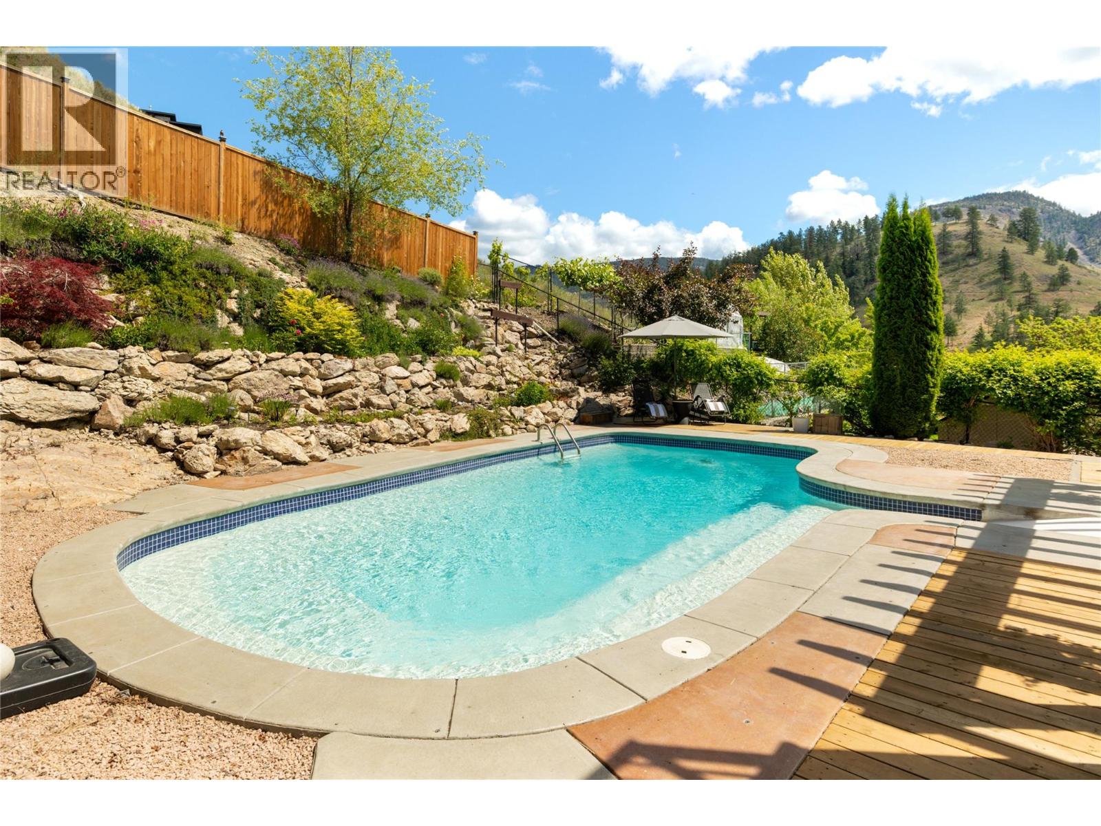  1107 Henderson Drive, Kelowna