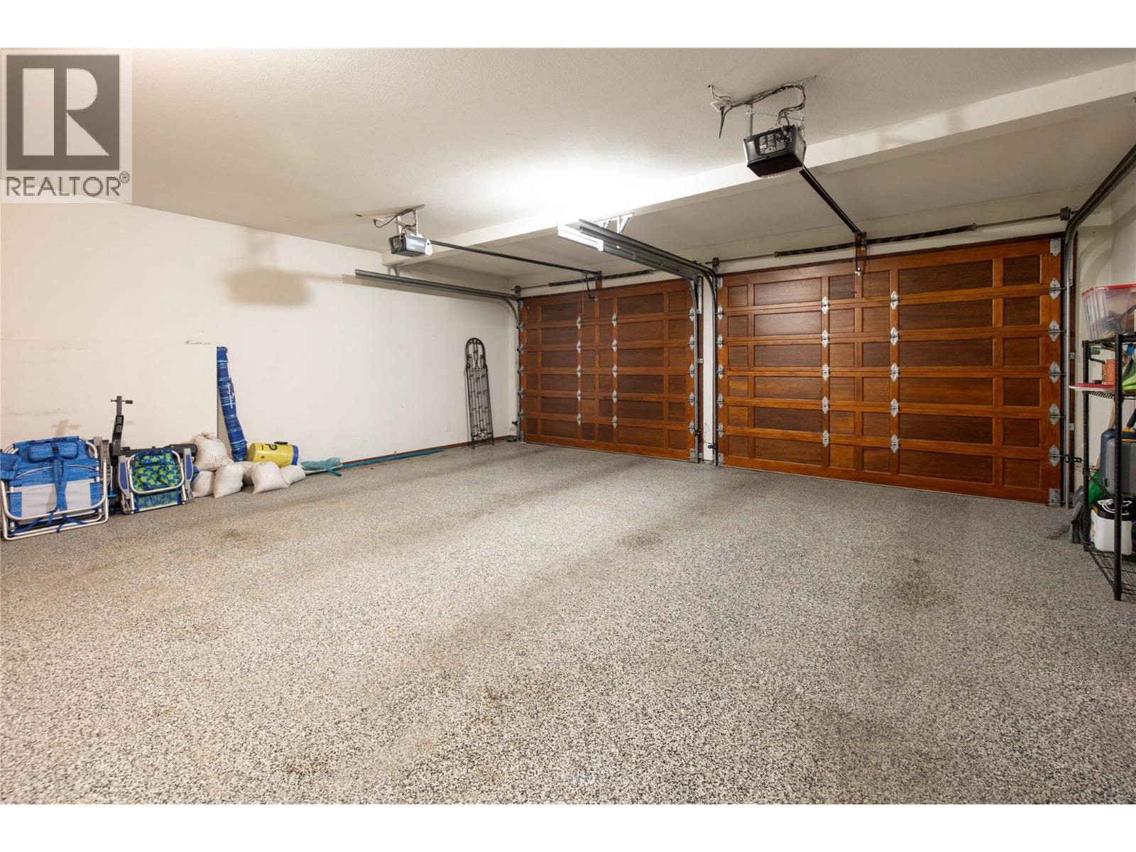  1107 Henderson Drive, Kelowna